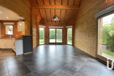 Maison à vendre à COSNES ET ROMAIN  - 6 pièces - 155 m² 