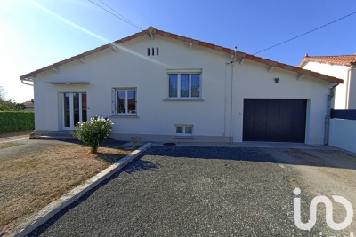 Maison à vendre à CHATILLON SUR THOUET  - 3 pièces - 70 m² 