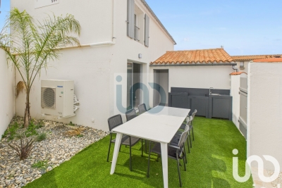 Maison à vendre petite maison au bord de l eau 