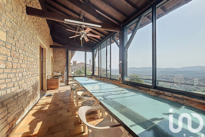 Maison à vendre à LE BOIS-D'OINGT  - 7 pièces - 270 m² 