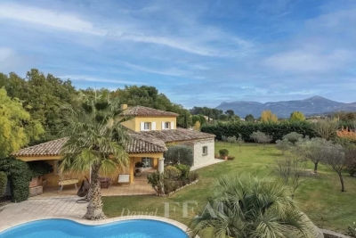 Maison à vendre à TRETS  - 8 pièces - 180 m² 