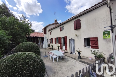 Maison à vendre à GOURGE  - 7 pièces - 235 m² 