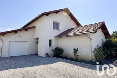 Maison à vendre à LA BATIE-NEUVE  - 10 pièces - 230 m² 