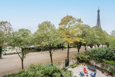 Appartement à louer à PARIS 7EME Folie Mericourt - 6 pièces - 218 m² 