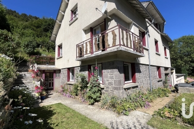 Bien à vendre à Mont Dore   213 m² 