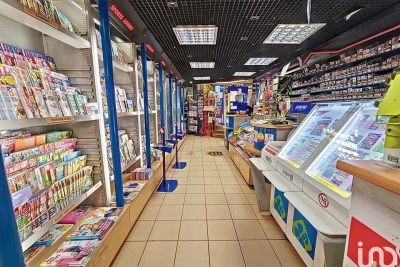 Commerce à vendre presse tabac