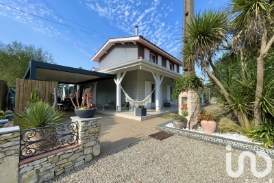 Maison à vendre à GAILLAN-EN-MEDOC  - 7 pièces - 180 m² 