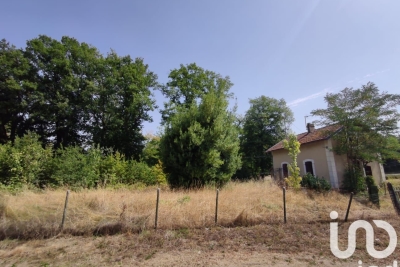 Maison à vendre petite maison au bord de l eau 