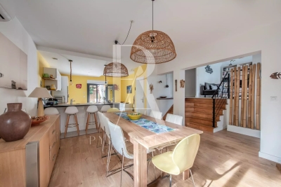 Maison à vendre à PYLA-SUR-MER Saumos - 7 pièces - 170 m² 