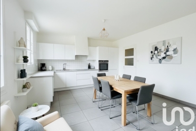 Maison à vendre à Ombrée d'Anjou Baumette (Zone Naturelle) - 5 pièces - 75 m² 