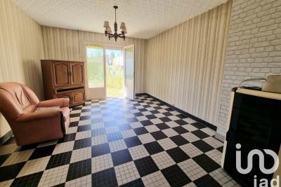 Maison à vendre à LE PUY NOTRE DAME Baumette (Zone Naturelle) - 5 pièces - 86 m² 