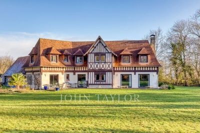 House for sale in HONFLEUR  - 7 rooms - 204 m² 