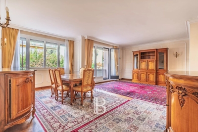 Apartment for sale in NEUILLY SUR SEINE  - 4 rooms - 91 m² 