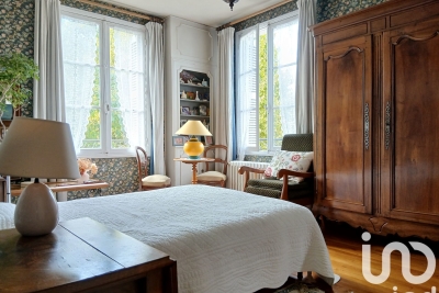 Maison à vendre à CHINON  - 8 pièces - 207 m² 