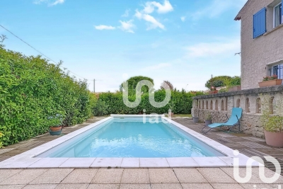 Maison à vendre à PERTUIS  - 9 pièces - 186 m² 