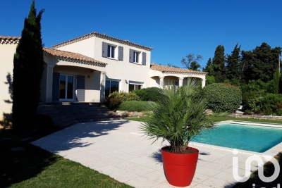 Maison à vendre à PUJAUT  - 5 pièces - 187 m² 