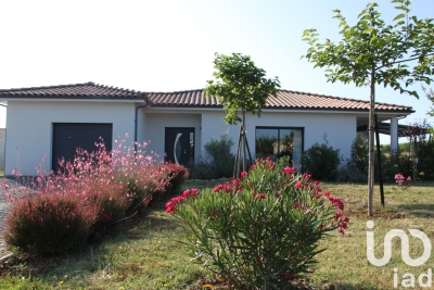 Maison à vendre à BLASIMON Saumos - 4 pièces - 124 m² 