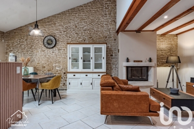 Maison à vendre à SURGERES  - 4 pièces - 115 m² 