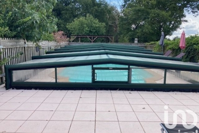 Bien à vendre à BAUD   - 400 m² 