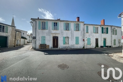 Maison à vendre à STE MARIE DE RE  - 8 pièces - 210 m² 