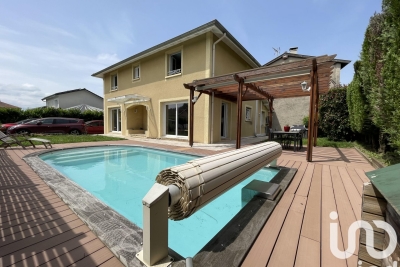 Maison à vendre à SATHONAY VILLAGE  - 8 pièces - 179 m² 