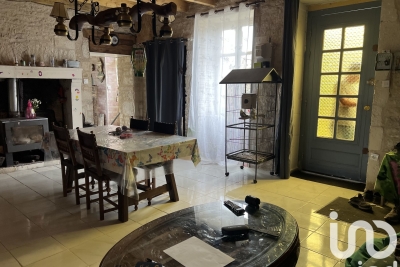 Maison à vendre à CHEF BOUTONNE Airvault - 4 pièces - 130 m² 
