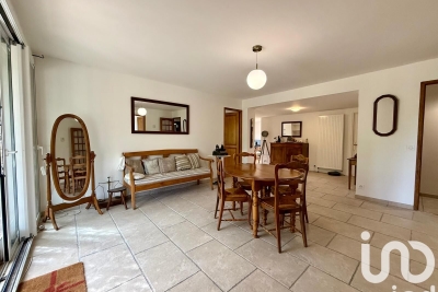 Maison à vendre à SORGUES Chaffunes - 11 pièces - 210 m² 