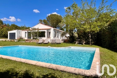 Maison à vendre à PUYRICARD  - 7 pièces - 180 m² 