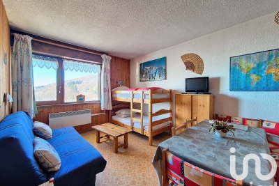 Appartement à vendre à BESSE ET ST ANASTAISE  - 2 pièces - 33 m² 