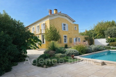 Maison &agrave; vendre &agrave; AIX-EN-PROVENCE Domaine Ventre - 5 pi&egrave;ces - 176 m&sup2; 
