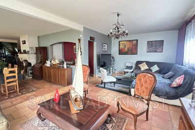 Maison à vendre à ARTANNES SUR INDRE  - 8 pièces - 280 m² 