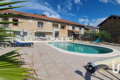 Maison à vendre à PENOL  - 8 pièces - 260 m² 