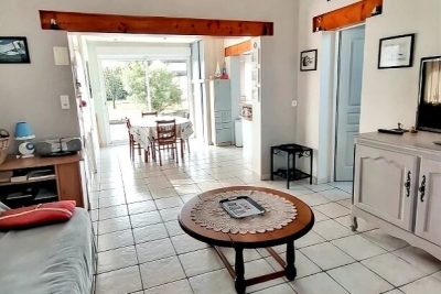 Maison à vendre petite maison au bord de l eau 