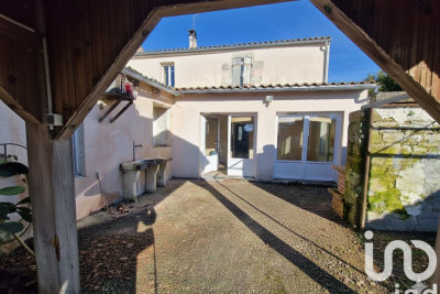 Maison à vendre à VILLEDOUX  - 4 pièces - 158 m² 