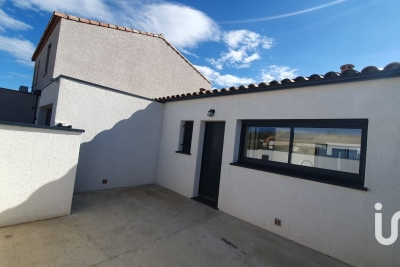 Maison à vendre petite maison au bord de l eau 