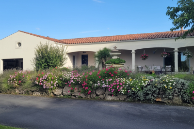 Maison à vendre terrain avec hangar charente maritime