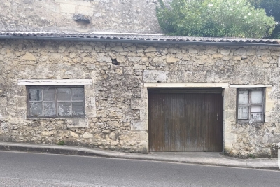 Parking/Garage à vendre à RAUZAN   - 40 m² 