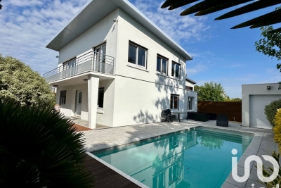 Maison à vendre à LE BOUSCAT  - 8 pièces - 176 m² 