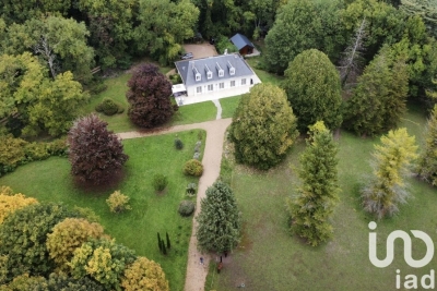 Maison à vendre à METTRAY  - 8 pièces - 300 m² 