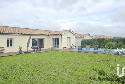 Maison à vendre à VAL-DE-VIRVEE Saumos - 4 pièces - 100 m² 