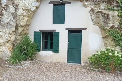 Maison à vendre à LUSSAULT SUR LOIRE  - 4 pièces - 84 m² 