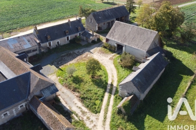 Maison à vendre à MONNAIE  - 7 pièces - 220 m² 