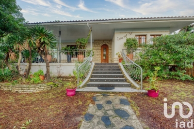 Maison à vendre à LÈGE-CAP-FERRET  - 12 pièces - 195 m² 