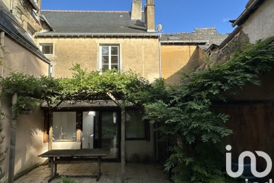 Maison à vendre à JOSSELIN  - 8 pièces - 152 m² 
