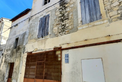 Bien à vendre usage mixte 