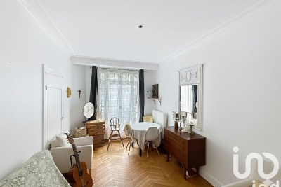 Appartement à vendre à PARIS 15EME Folie Mericourt - 3 pièces - 53 m² 