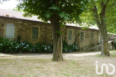 Maison à vendre à BURZET  - 10 pièces - 255 m² 