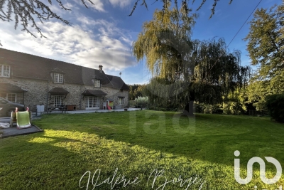 Maison à vendre petite maison au bord de l eau 