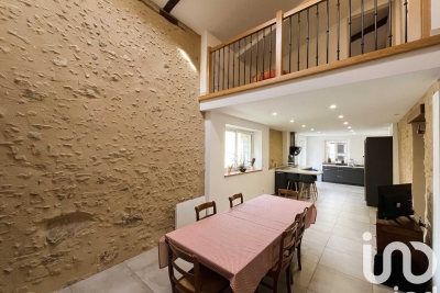 Maison à vendre à LA FERRIERE EN PARTHENAY  - 6 pièces - 182 m² 