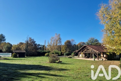 Maison à vendre à UCHACQ-ET-PARENTIS  - 5 pièces - 155 m² 